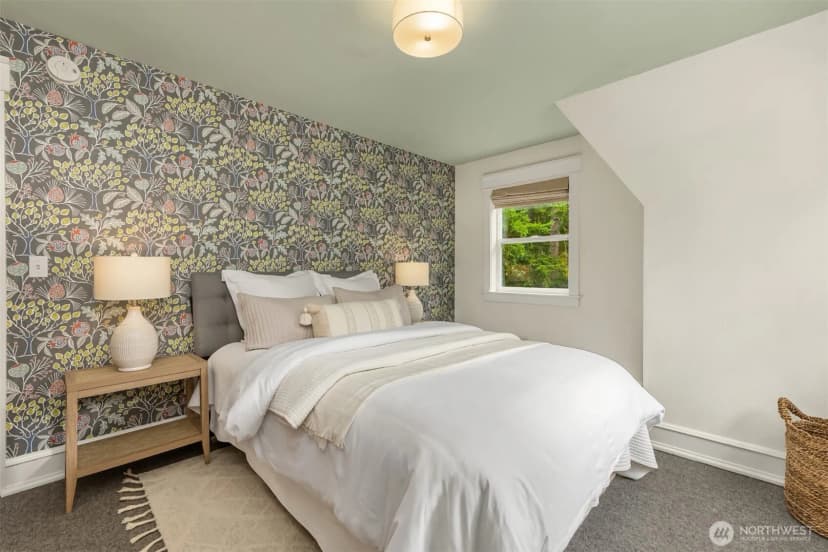Property photo for 8453 Ferncliff Avenue Ne, Bainbridge Island photo 23