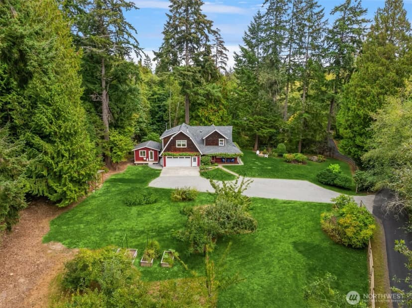 Property photo for 8453 Ferncliff Avenue Ne, Bainbridge Island photo 37