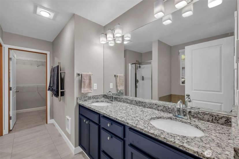 Property photo for 10625 Ross Road #3, Bothell photo 18