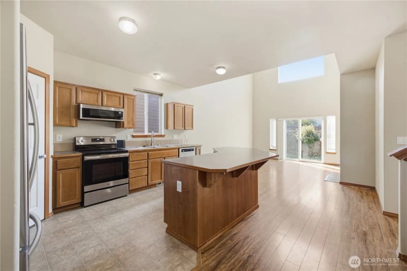 Property photo for 1752 S Prospect Lane, Tacoma photo 9