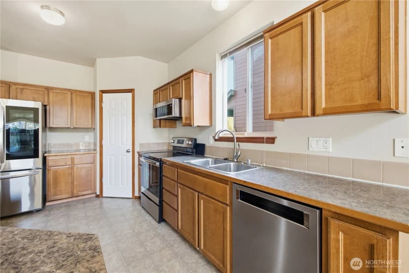 Property photo for 1752 S Prospect Lane, Tacoma photo 13