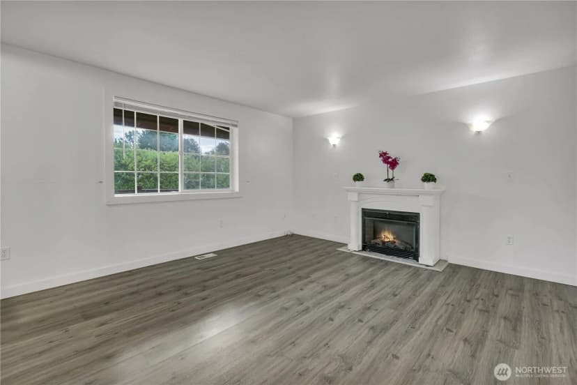 Property photo for 8402 E Sherwood Street, Tacoma photo 6