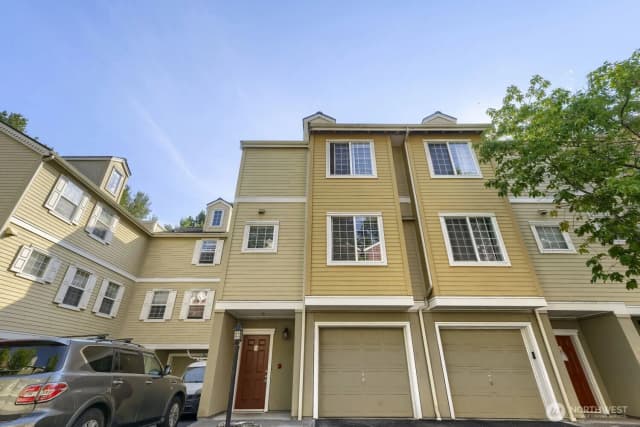 Property photo for 1800 Ne 40th Street #f3, Renton