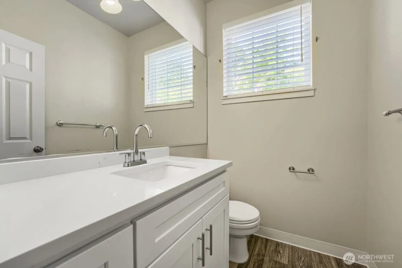 Property photo for 1800 Ne 40th Street #f3, Renton photo 9
