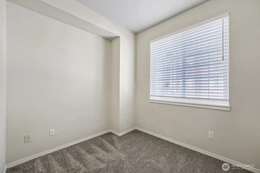 Property photo for 1800 Ne 40th Street #f3, Renton photo 8
