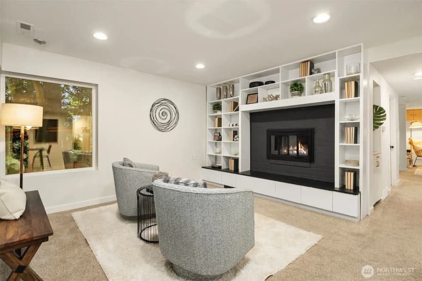 Property photo for 9 Mt Pilchuck Avenue Nw, Issaquah photo 30