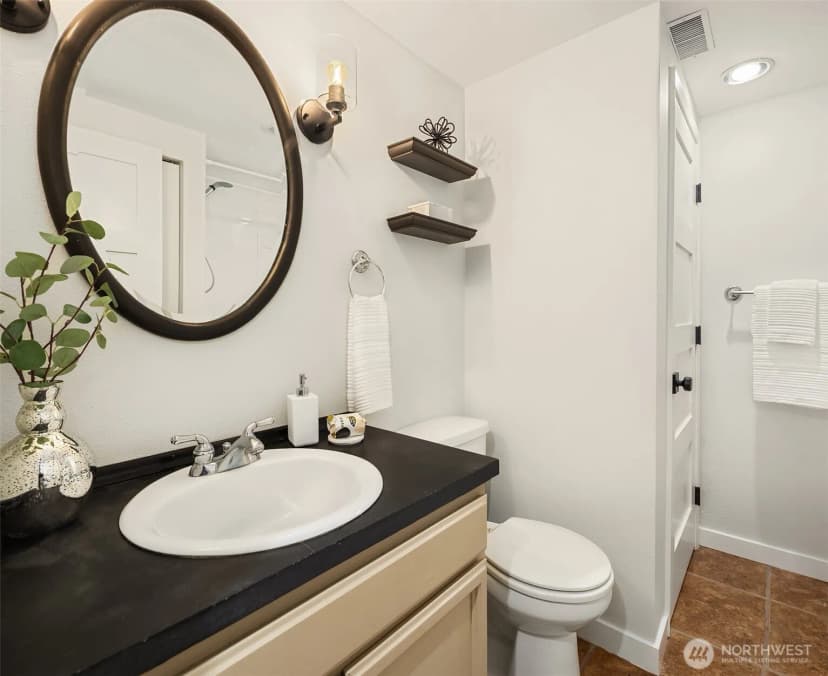 Property photo for 9 Mt Pilchuck Avenue Nw, Issaquah photo 34