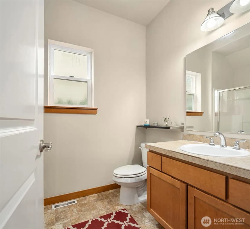 Property photo for 18430 42nd Avenue Se, Bothell photo 15