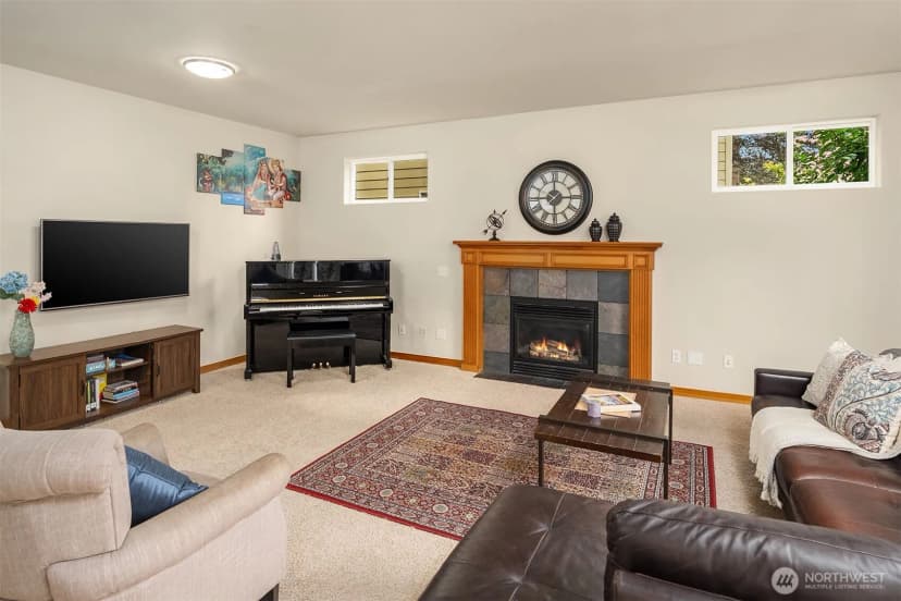 Property photo for 18430 42nd Avenue Se, Bothell photo 5