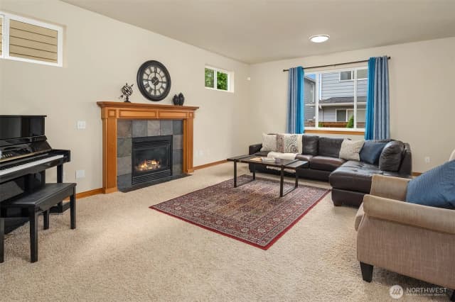 Property photo for 18430 42nd Avenue Se, Bothell photo 4