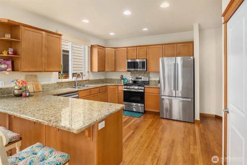 Property photo for 18430 42nd Avenue Se, Bothell photo 11