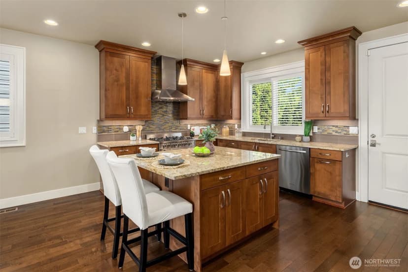 Property photo for 20 6th Street, Kirkland photo 11