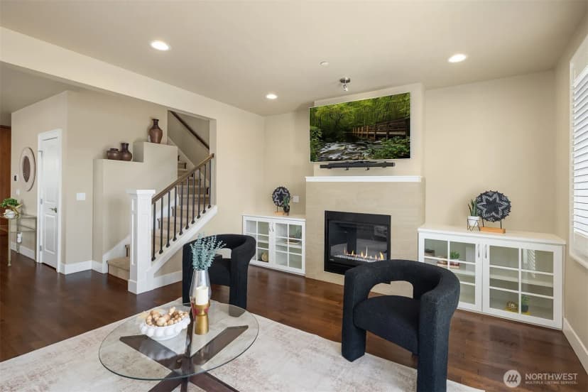 Property photo for 20 6th Street, Kirkland photo 8