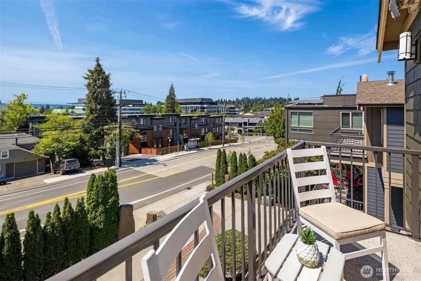 Property photo for 20 6th Street, Kirkland photo 24