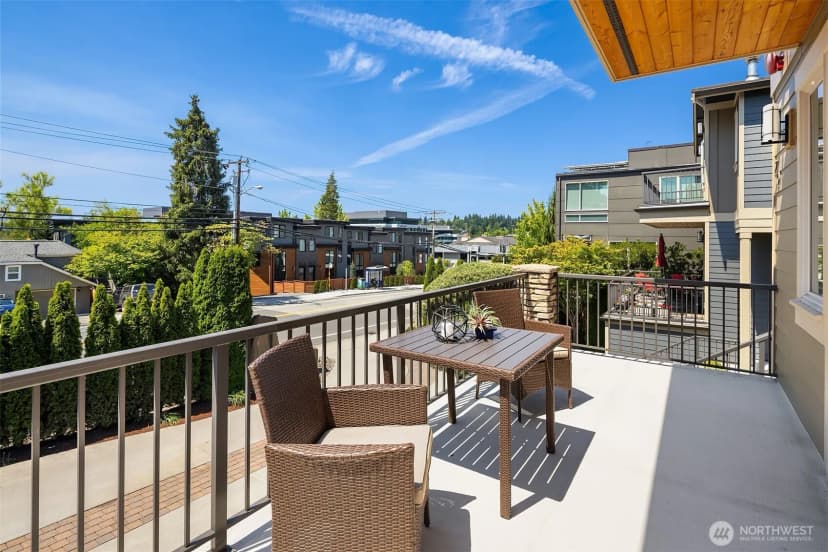 Property photo for 20 6th Street, Kirkland photo 7