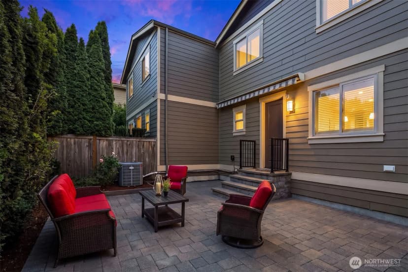Property photo for 20 6th Street, Kirkland photo 37