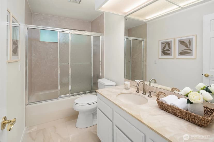 Property photo for 2725 Sahalee Drive W, Sammamish photo 24
