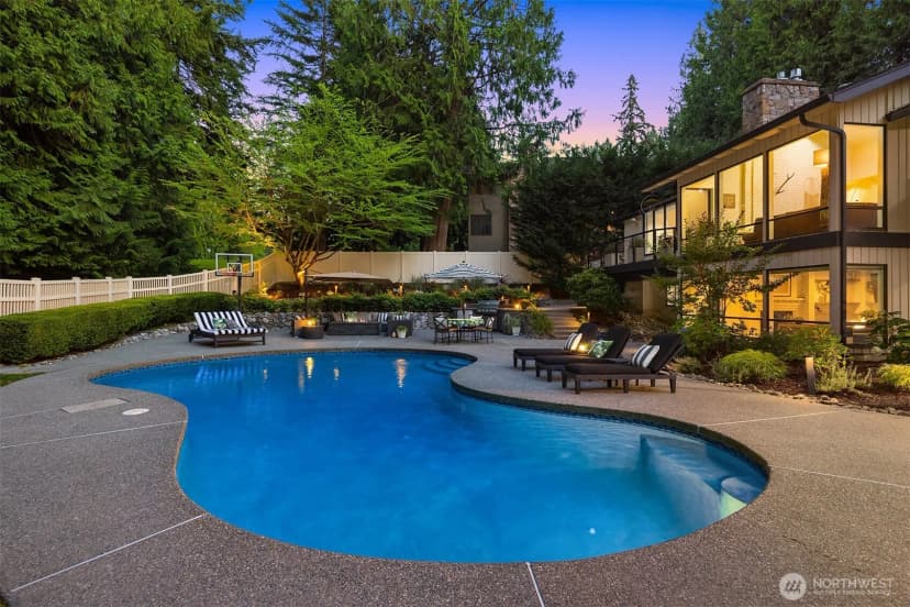 Property photo for 3212 211th Avenue Ne, Sammamish photo 25
