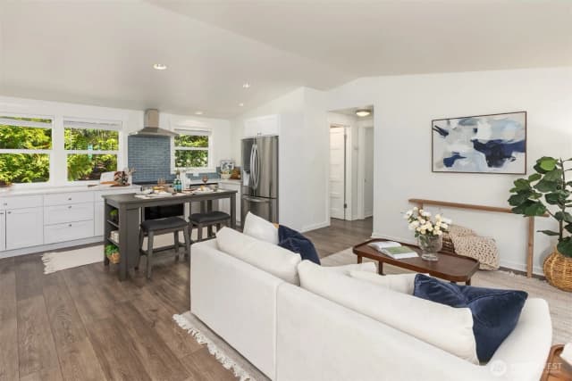 Property photo for 1574 Ne Park View Dr #5, Bainbridge Island photo 4