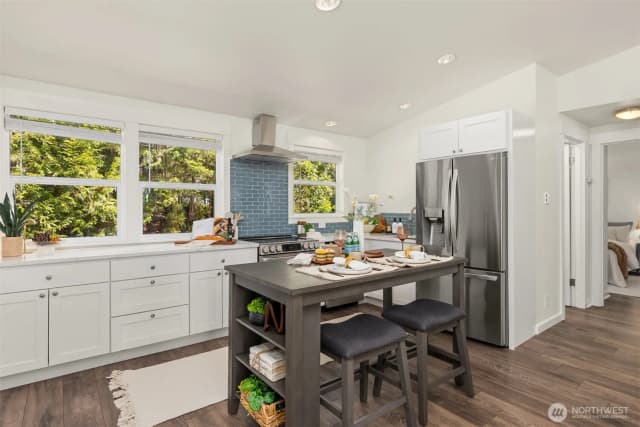 Property photo for 1574 Ne Park View Dr #5, Bainbridge Island photo 5