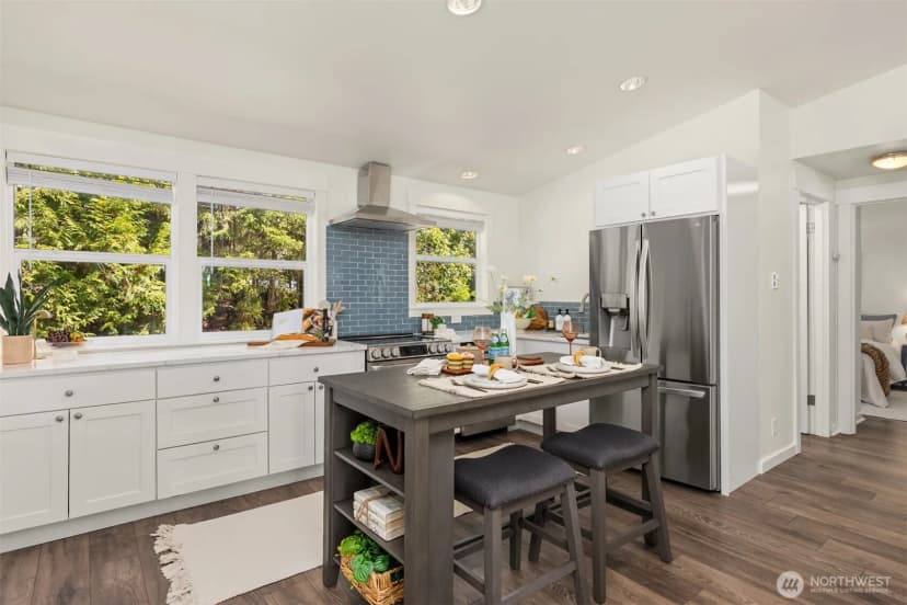 Property photo for 1574 Ne Park View Dr #5, Bainbridge Island photo 5