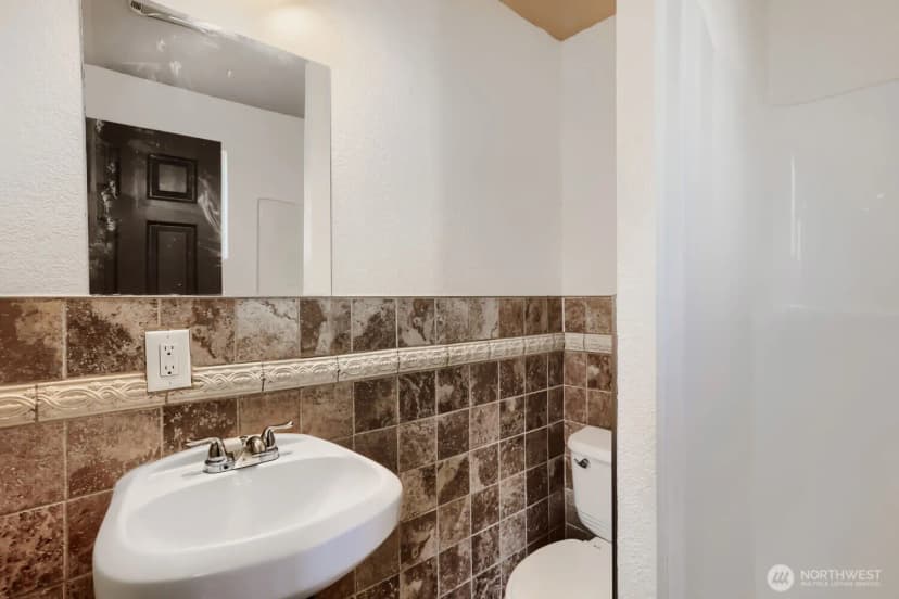 Property photo for 910 Ne 113th Street, Seattle photo 22