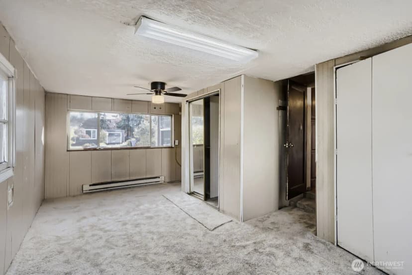 Property photo for 910 Ne 113th Street, Seattle photo 14