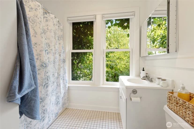Property photo for 2524 E Ward Street, Seattle photo 20