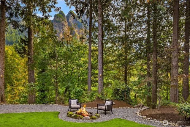 Property photo for 44817 Se 70th Street, Snoqualmie photo 2