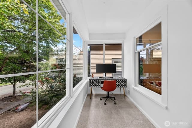 Property photo for 4218 26th Avenue Sw, Seattle photo 3