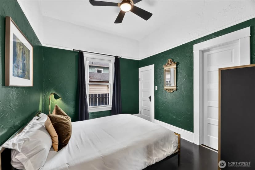 Property photo for 4218 26th Avenue Sw, Seattle photo 15
