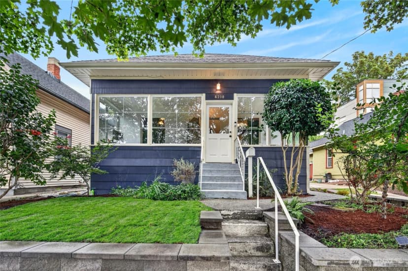 Property photo for 4218 26th Avenue Sw, Seattle