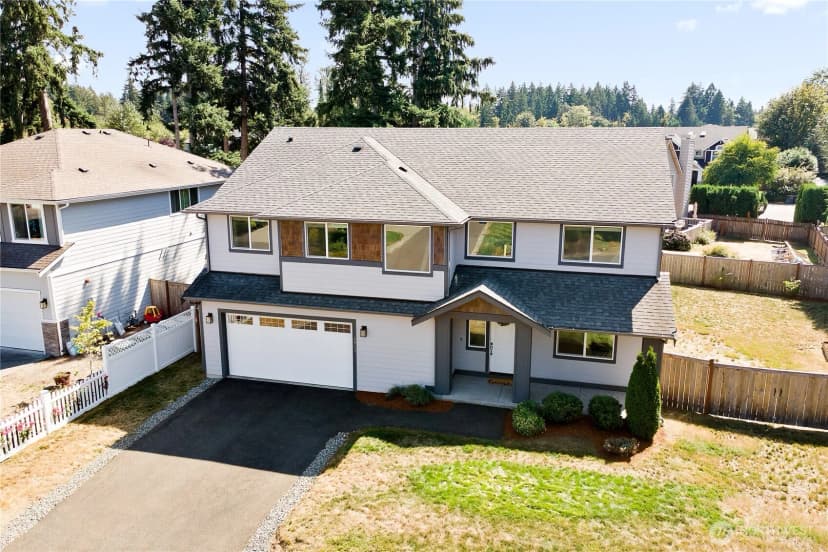 Property photo for 4913 Ne 1st Street, Renton