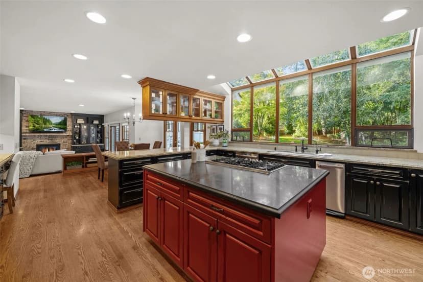 Property photo for 18810 Ne 150th Court, Woodinville photo 6