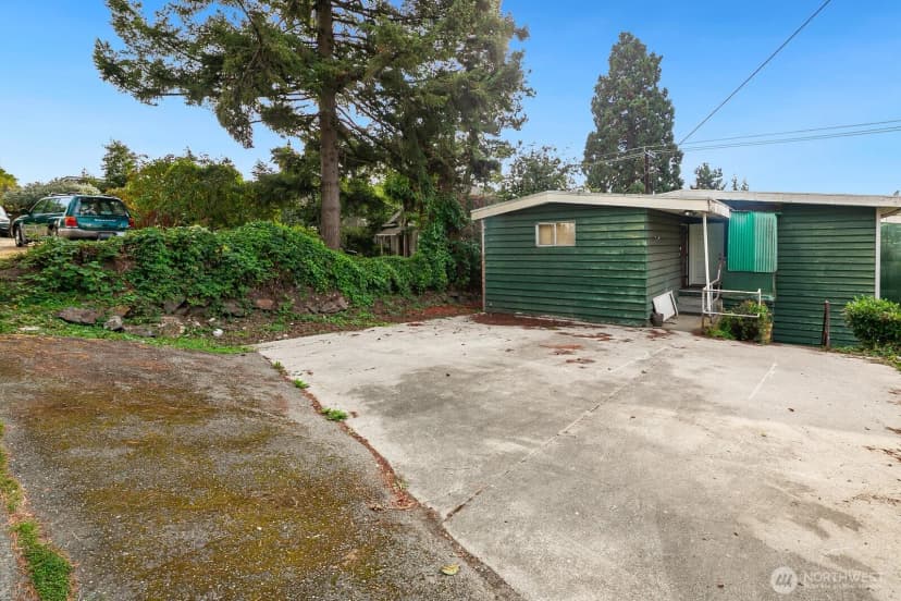 Property photo for 1316 12th Avenue S, Seattle photo 18