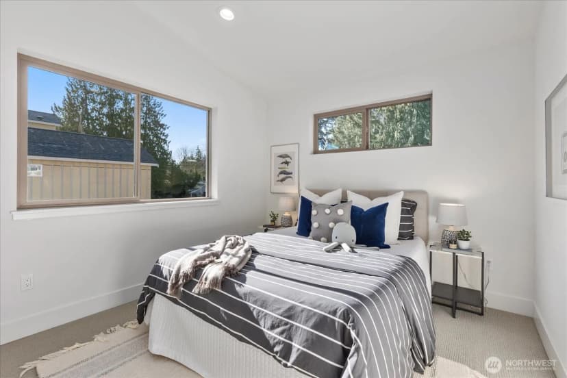 Property photo for 12044 Hiram Place Ne #c, Seattle photo 16