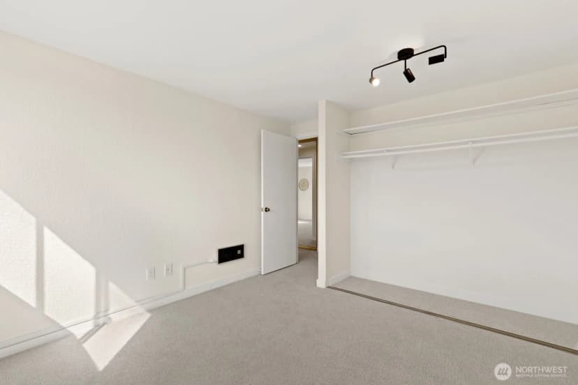 Property photo for 3710 25th Place W #405, Seattle photo 11