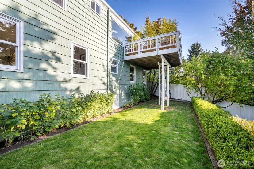 Property photo for 2837 12th Avenue W, Seattle photo 35