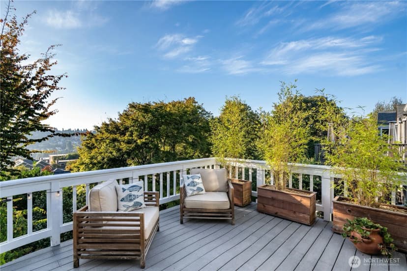Property photo for 2837 12th Avenue W, Seattle photo 21