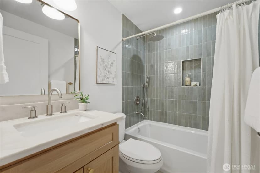 Property photo for 633 221st Street Sw, Bothell photo 24