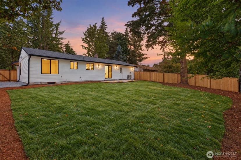 Property photo for 633 221st Street Sw, Bothell photo 28