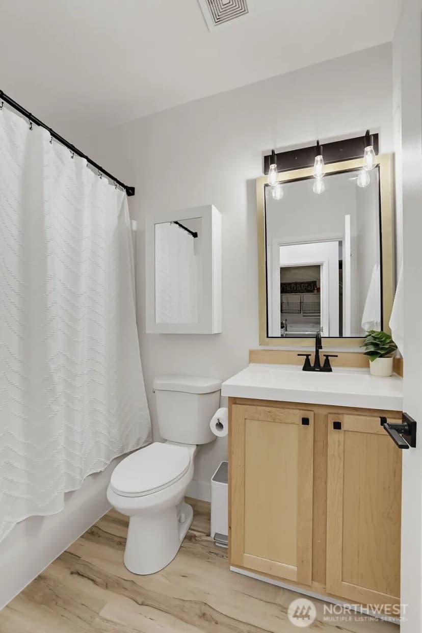 Property photo for 537 225th Lane Ne #c102, Sammamish photo 17