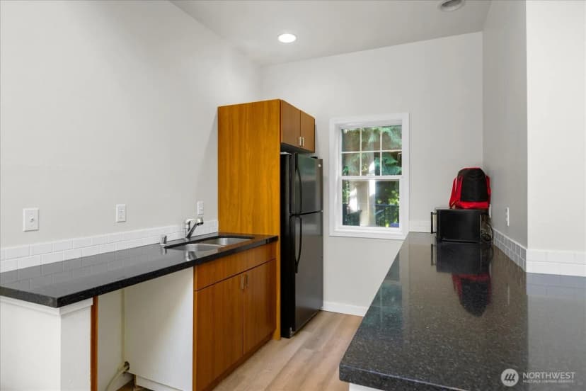 Property photo for 7711 Ne 175th Street #f202, Kenmore photo 15