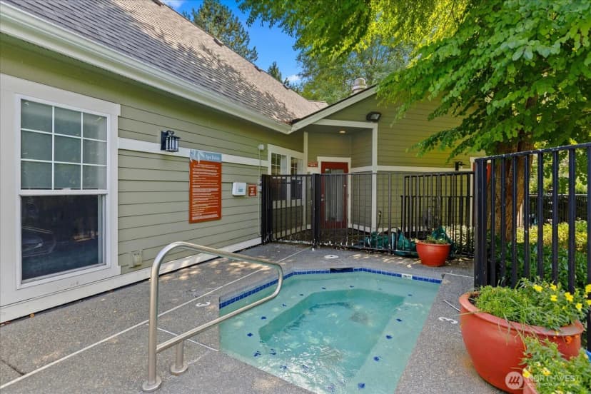 Property photo for 7711 Ne 175th Street #f202, Kenmore photo 13