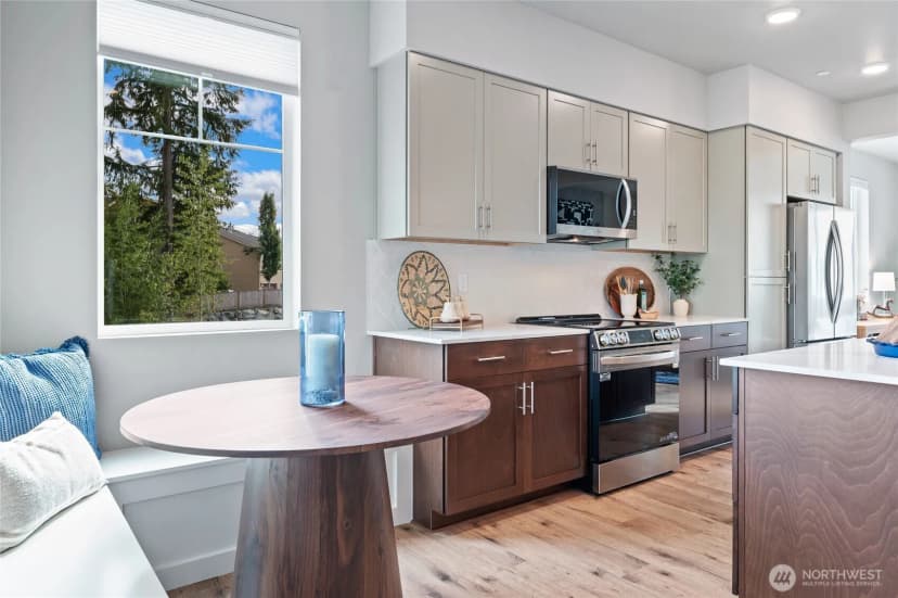 Property photo for 14424 Madison Way #j3, Lynnwood photo 5