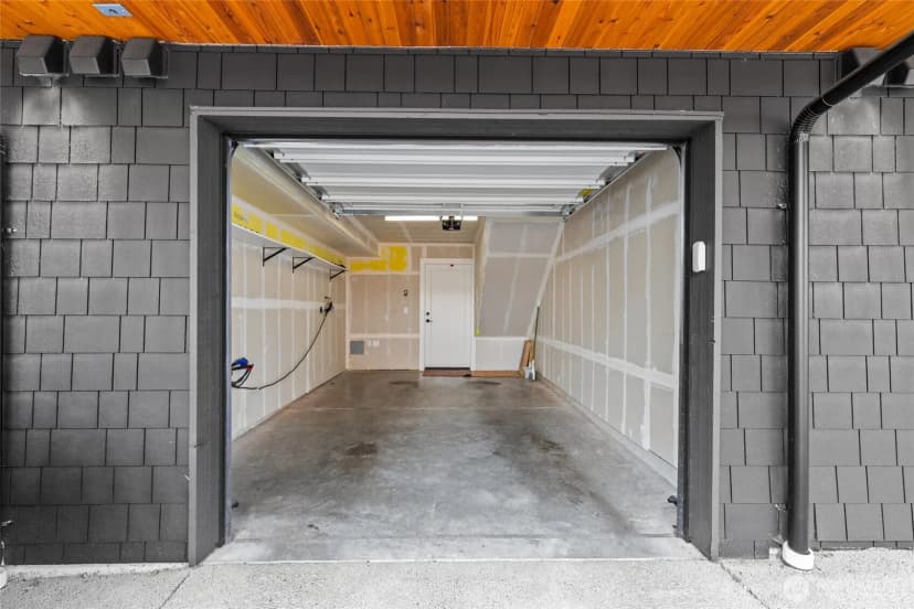Property photo for 2106 Ne 85th Street #e, Seattle photo 34