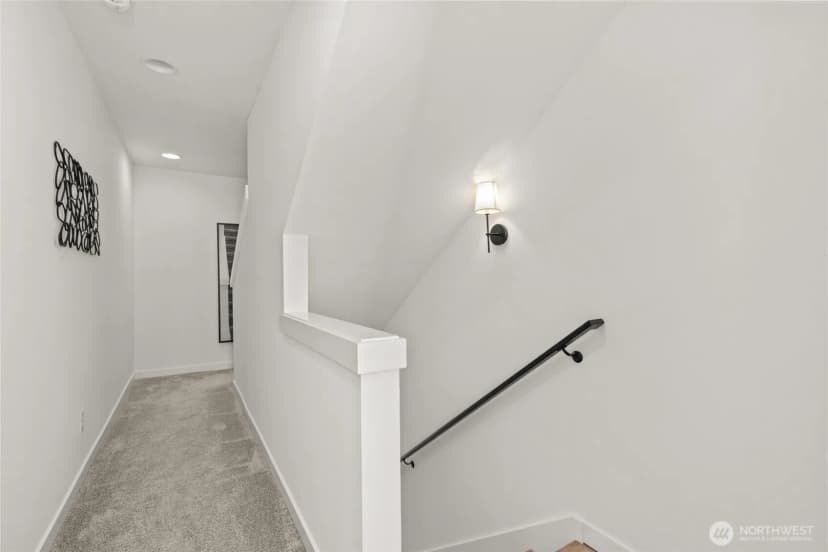 Property photo for 2106 Ne 85th Street #e, Seattle photo 22