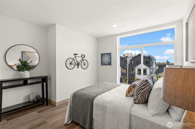 Property photo for 1132 31st Avenue S, Seattle photo 19