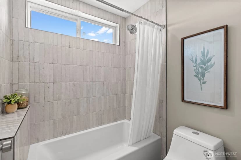 Property photo for 1132 31st Avenue S, Seattle photo 22