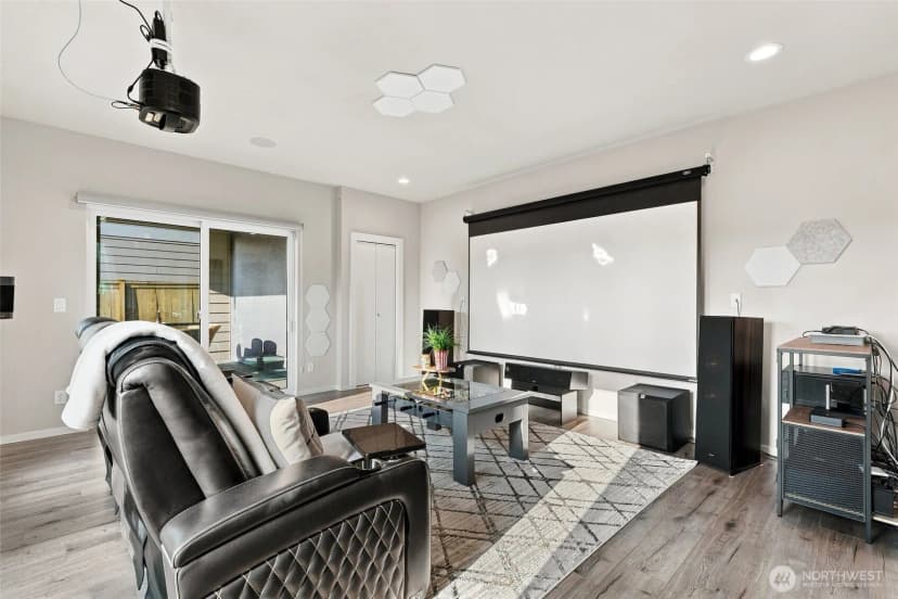 Property photo for 33569 Walnut Avenue Se, Black Diamond photo 27